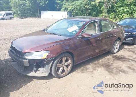 2012 Volkswagen Passat 2.5L Se из США, поврежденный, VIN 1VWBP7A33CC043835